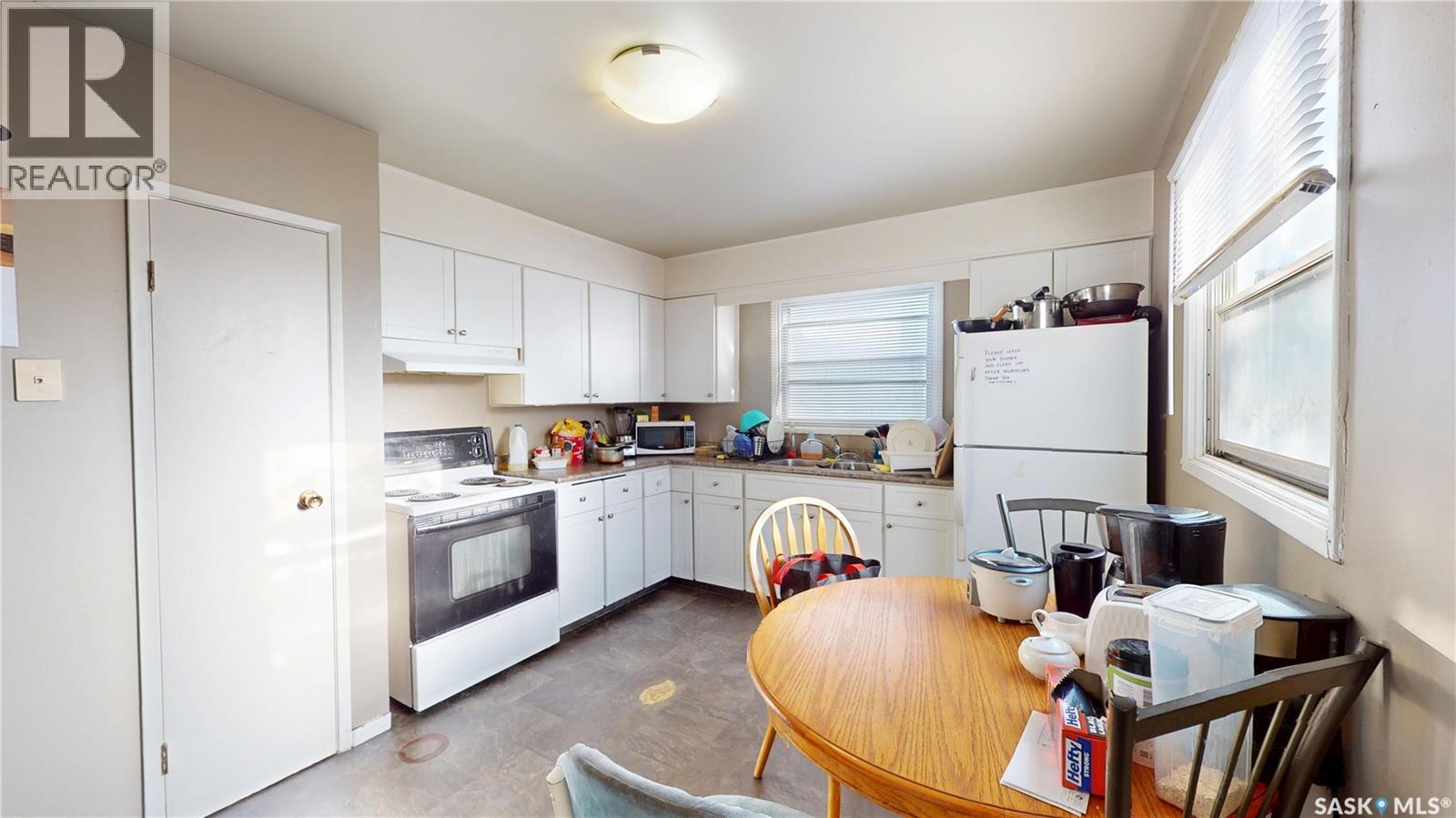 3114 7Th Street E, Saskatoon, SK - Indoor Photo Showing Kitchen
