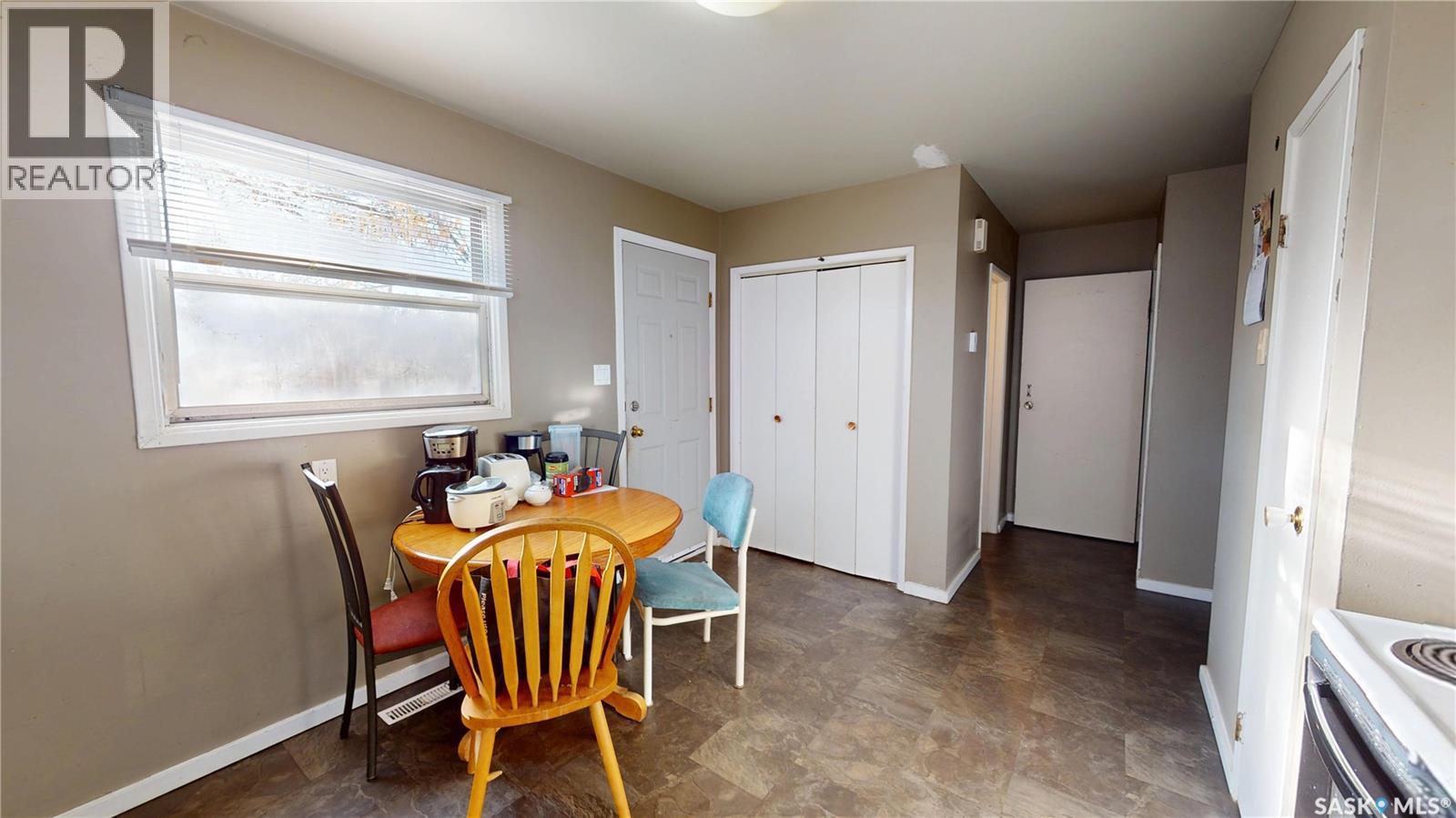 3114 7Th Street E, Saskatoon, SK - Indoor