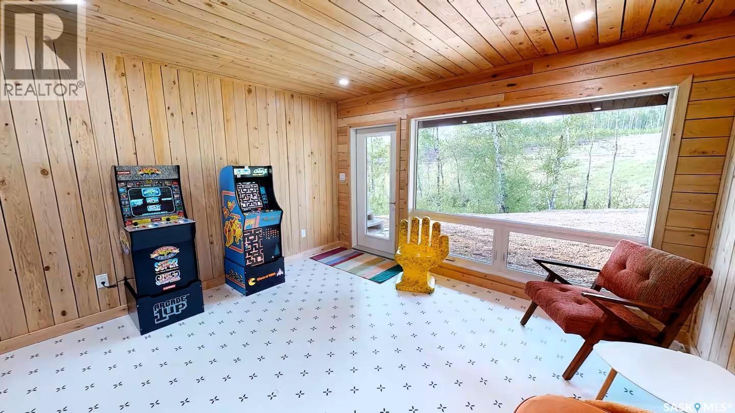 6 Moki Bay, Kenosee Lake, SK - Indoor Photo Showing Other Room