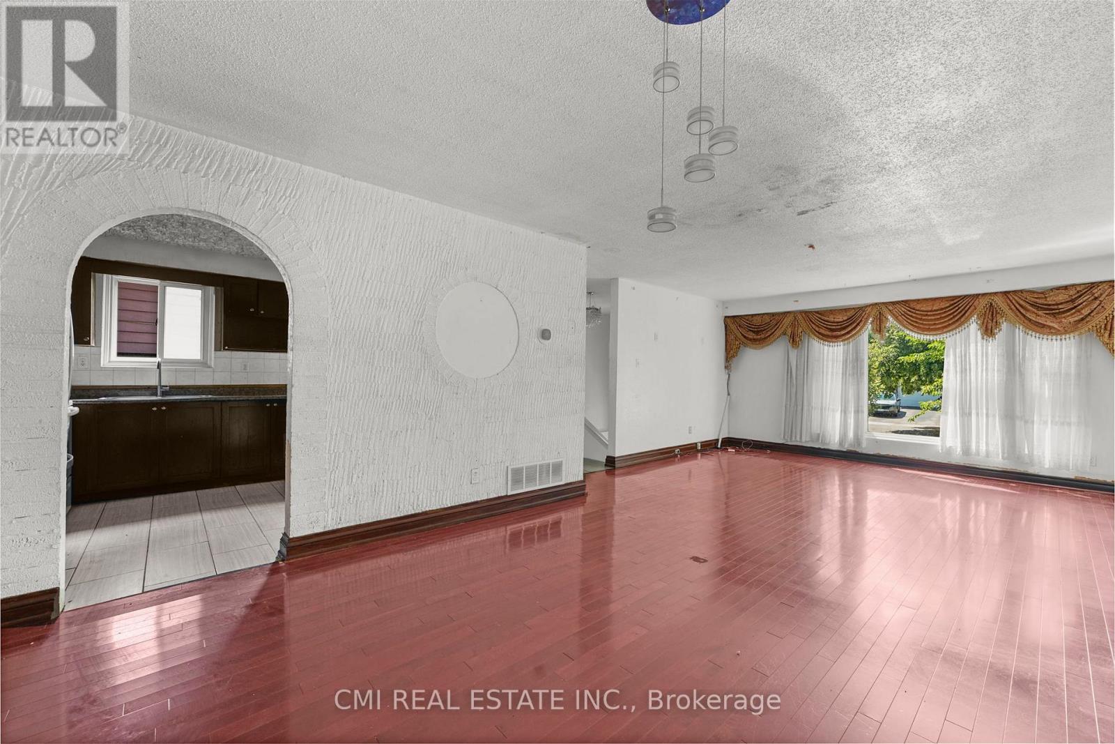 50 Apache Trail, Toronto, ON - Indoor Photo Showing Other Room