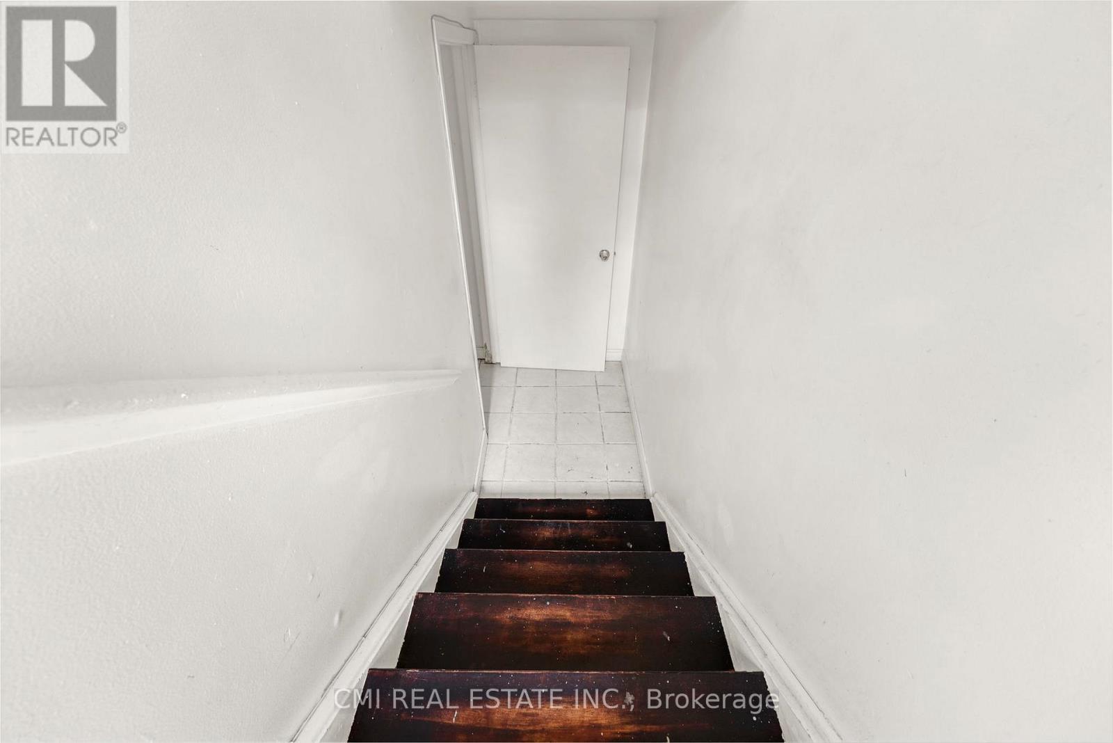 50 Apache Trail, Toronto, ON - Indoor Photo Showing Other Room