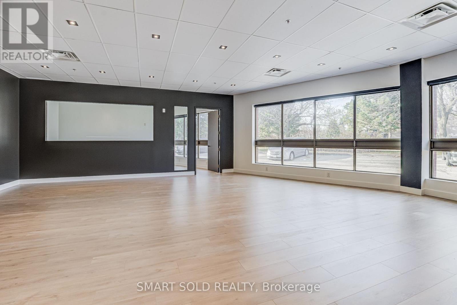 3,4 - 155 West Beaver Creek Road, Richmond Hill, ON