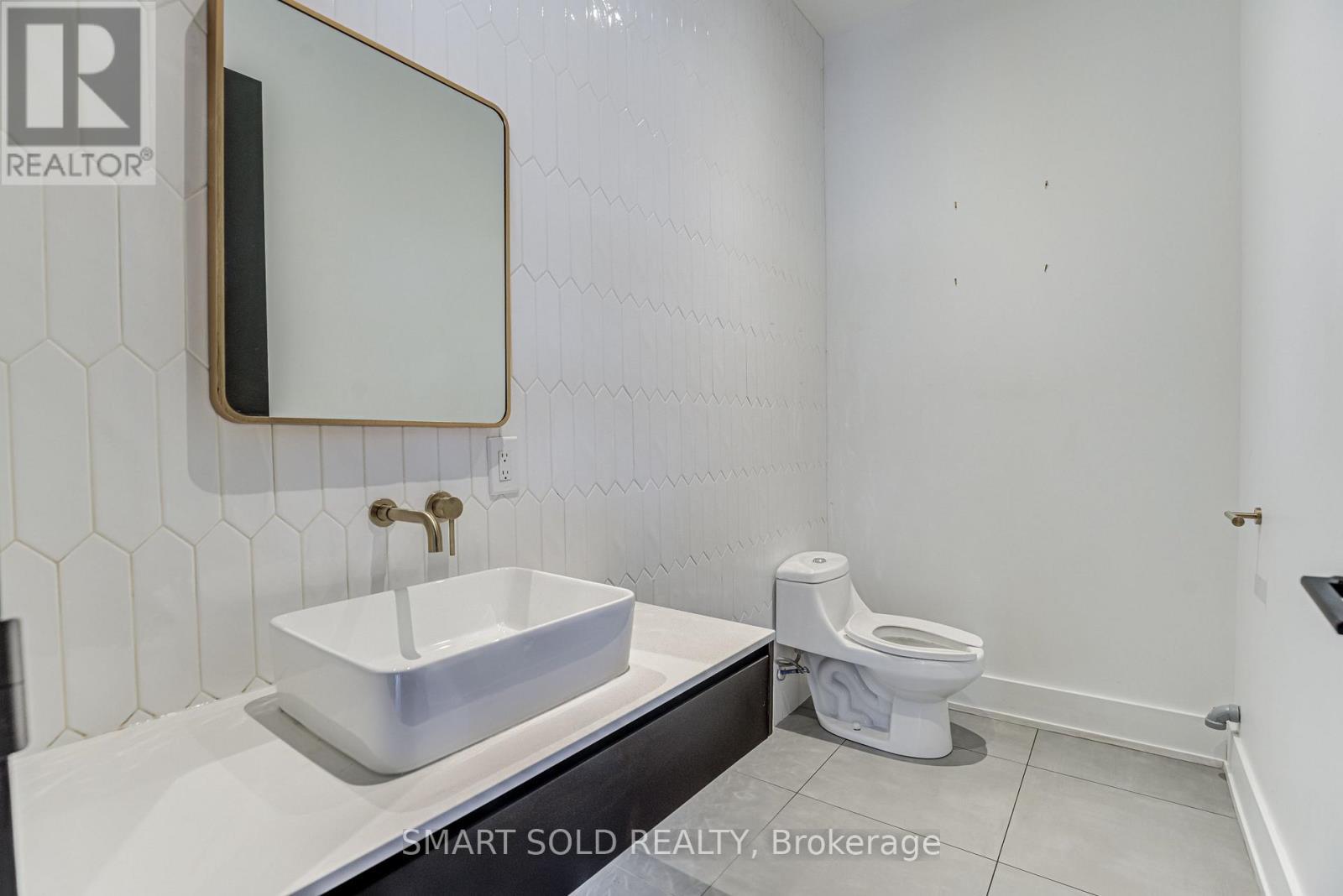 3,4 - 155 West Beaver Creek Road, Richmond Hill, ON