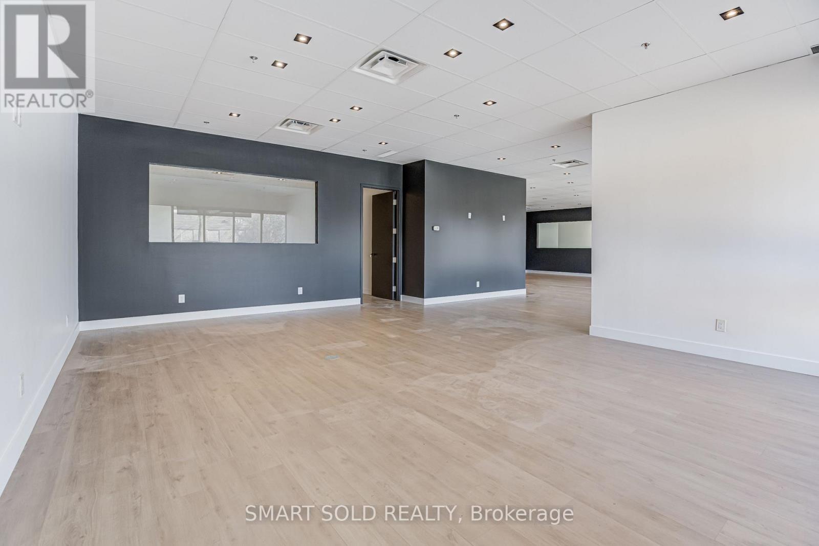 3,4 - 155 West Beaver Creek Road, Richmond Hill, ON