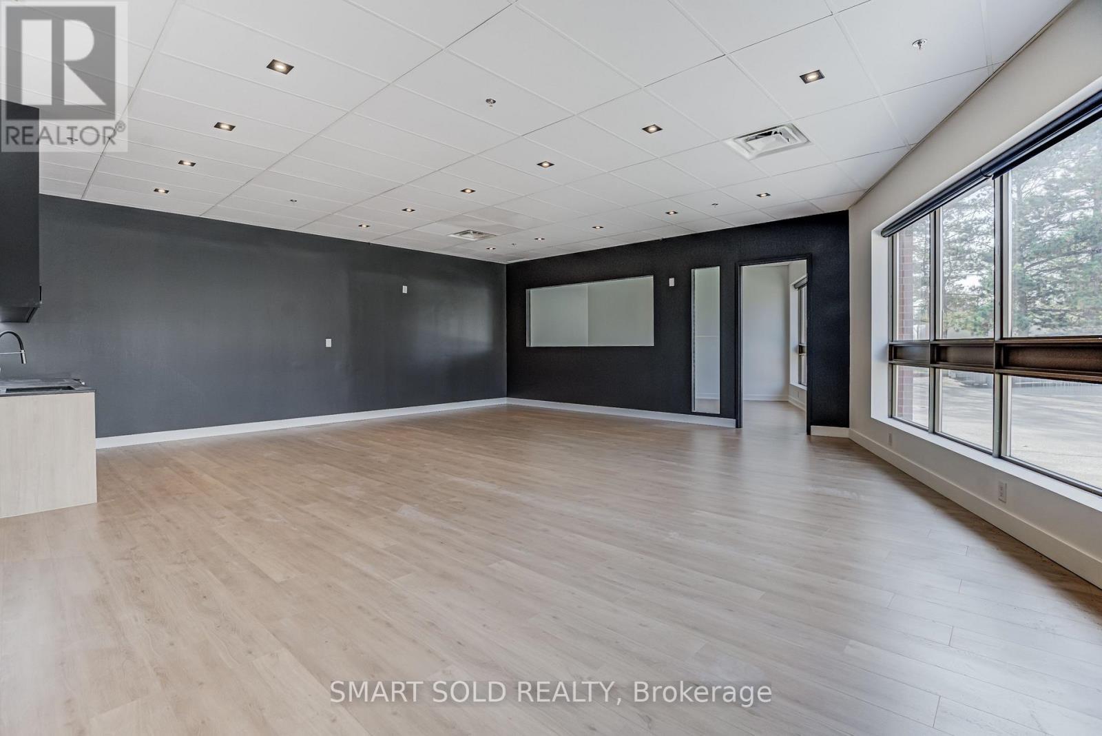 3,4 - 155 West Beaver Creek Road, Richmond Hill, ON