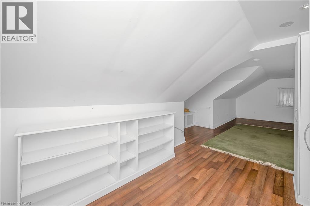 1088 King Street E, Hamilton, ON - Indoor Photo Showing Other Room