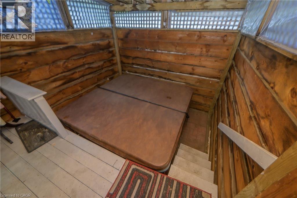 1088 King Street E, Hamilton, ON - Indoor Photo Showing Other Room