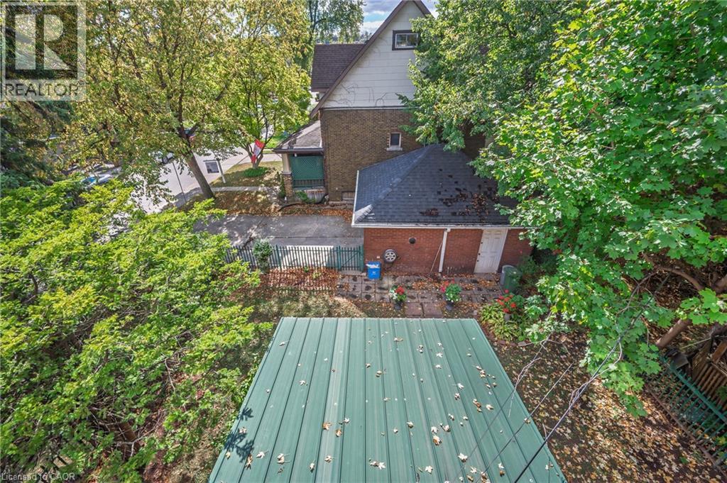 1088 King Street E, Hamilton, ON - Outdoor