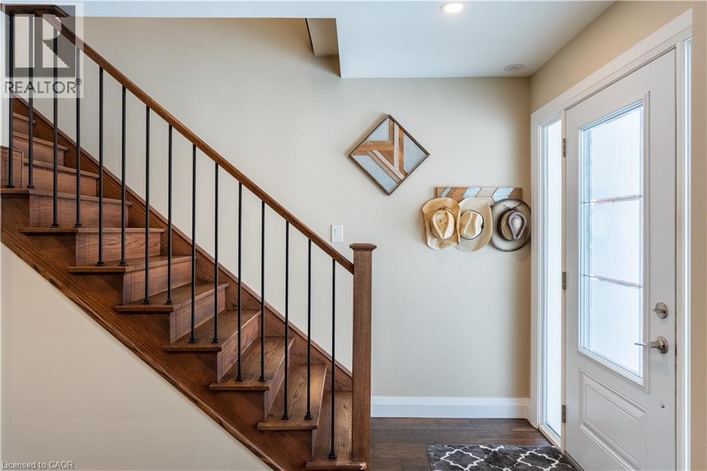 569 Rosseau Road, Hamilton, ON - Indoor Photo Showing Other Room