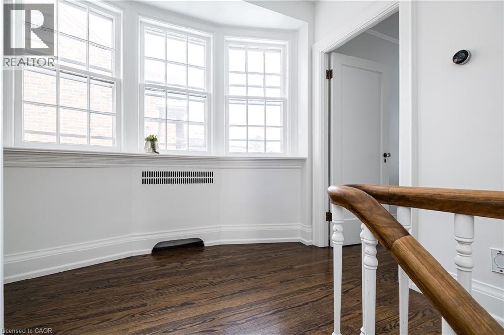 63 Dalewood Crescent, Hamilton, ON - Indoor Photo Showing Other Room