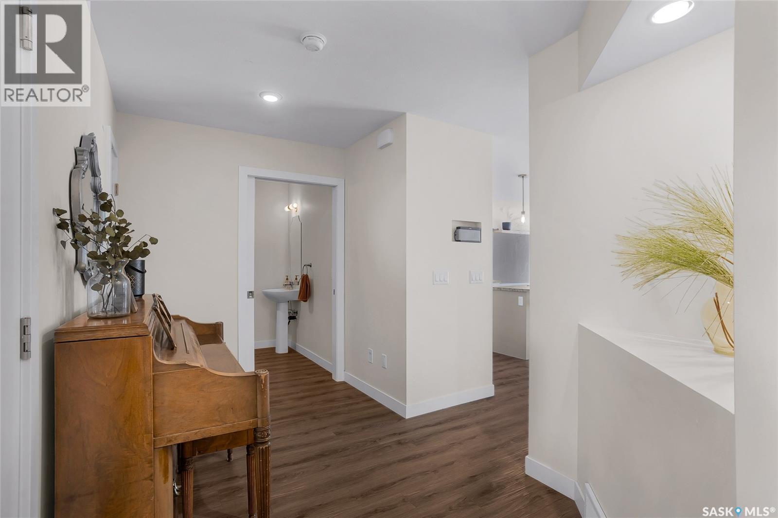 1059 Kolynchuk Crescent, Saskatoon, SK - Indoor Photo Showing Other Room