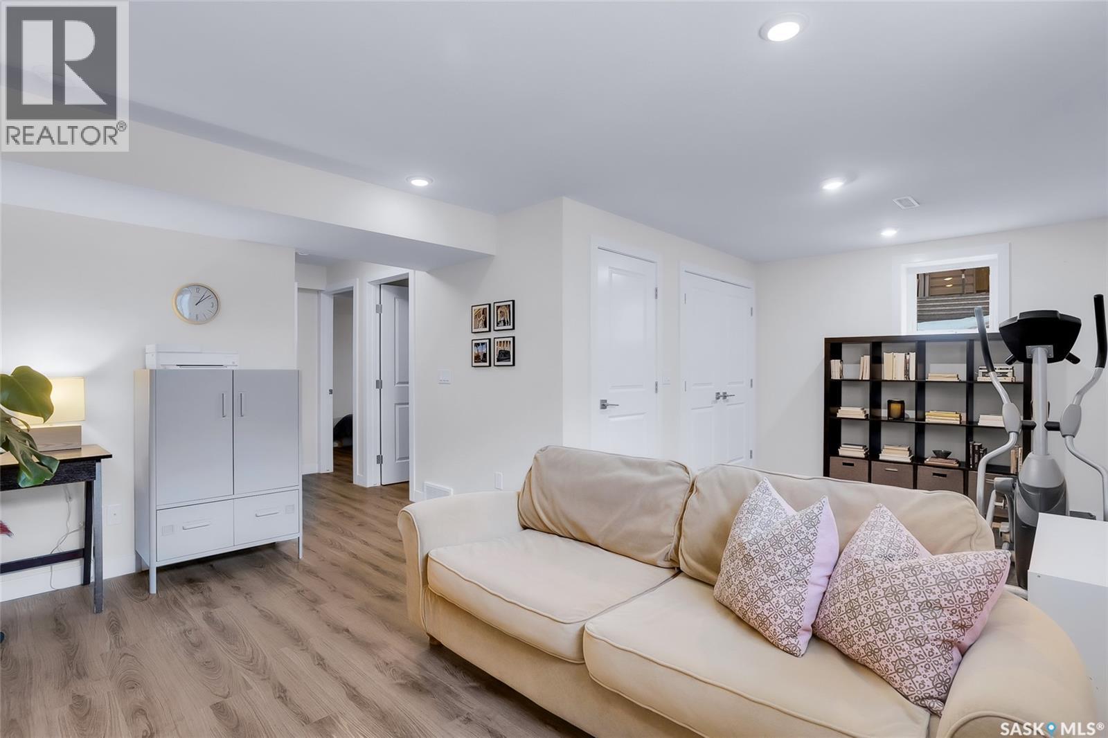 1059 Kolynchuk Crescent, Saskatoon, SK - Indoor Photo Showing Other Room