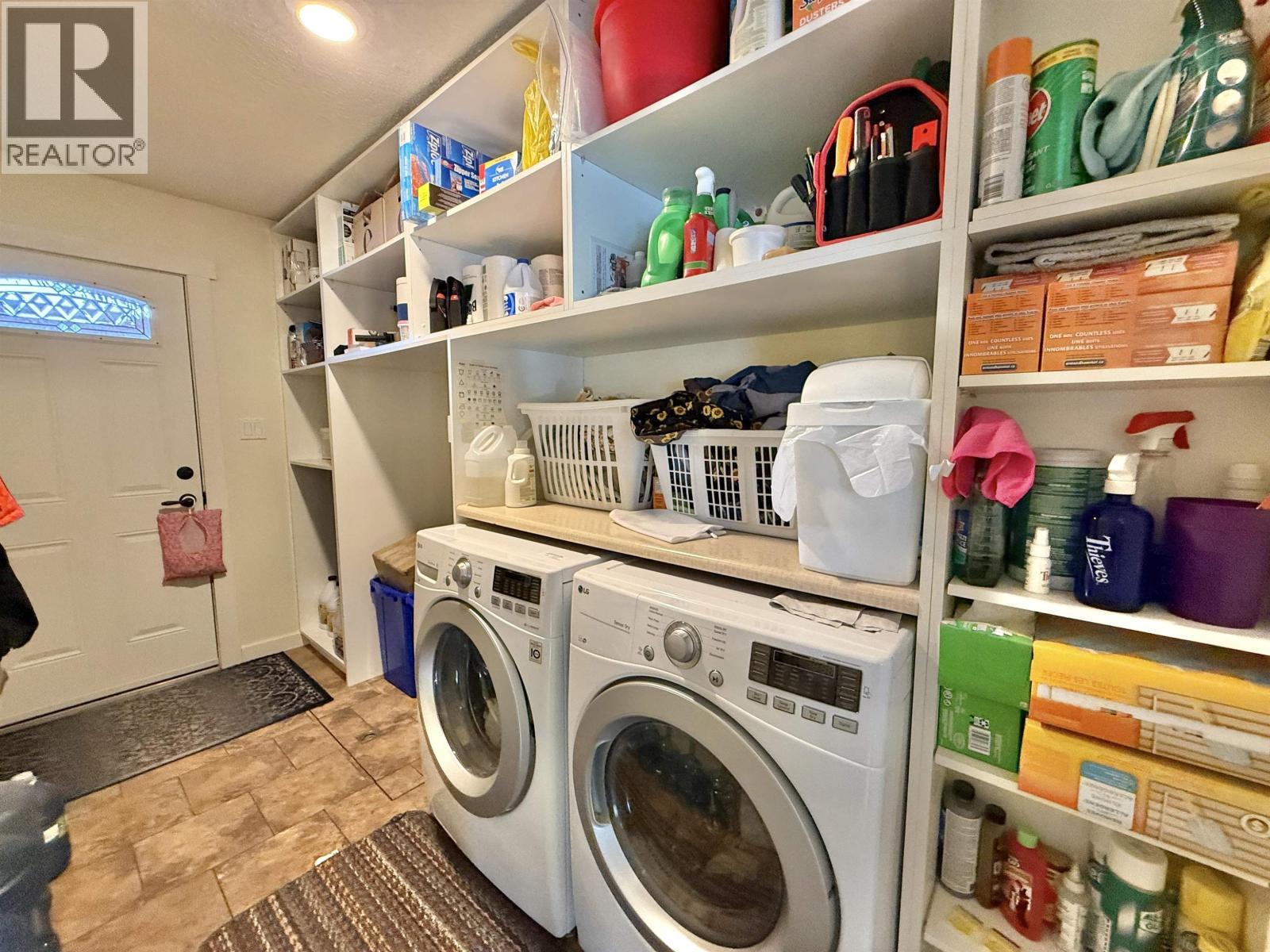1702 Cypress Road, Quesnel, BC - Indoor Photo Showing Laundry Room