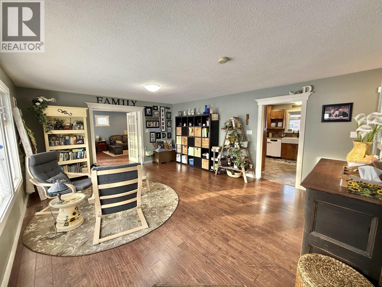 1702 Cypress Road, Quesnel, BC - Indoor