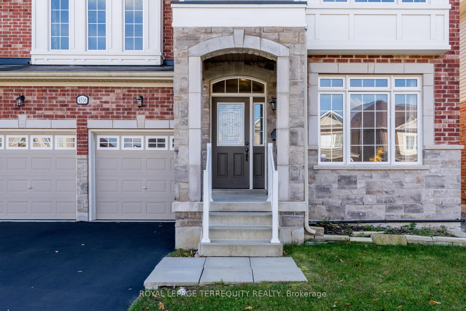 4516 Eclipse Way, Niagara Falls, ON - Outdoor With Facade