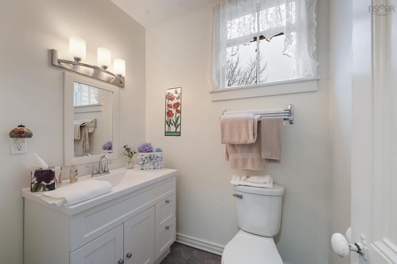 45 Alma Street, Yarmouth, NS
