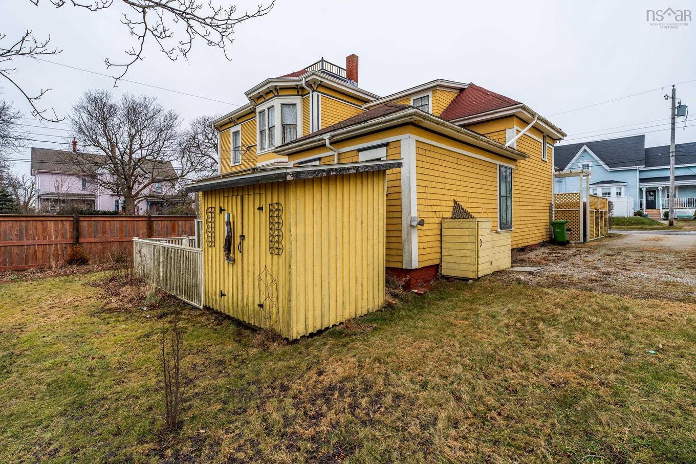 45 Alma Street, Yarmouth, NS