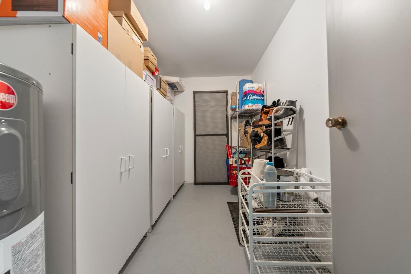 Storage - 55-435 Boul. Dagenais E., Laval (Vimont), QC - Indoor