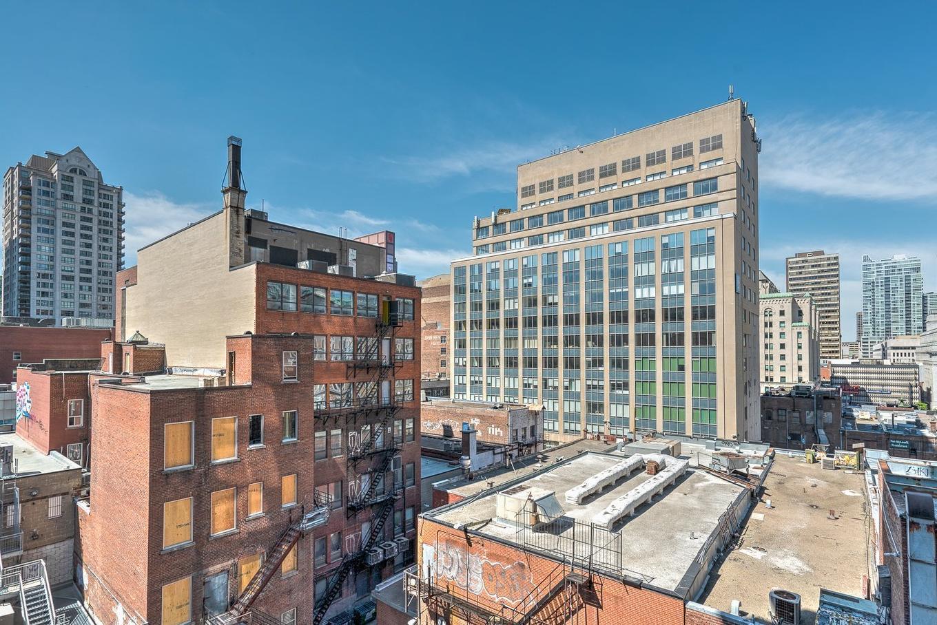 View - 607-1211 Rue Drummond, Montréal (Ville-Marie), QC - Outdoor With Facade