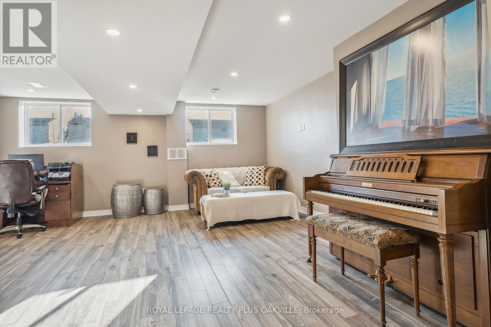 71 Locheed Drive, Hamilton, ON - Indoor