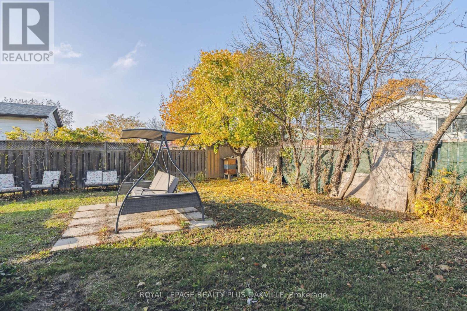 71 Locheed Drive, Hamilton, ON - Outdoor