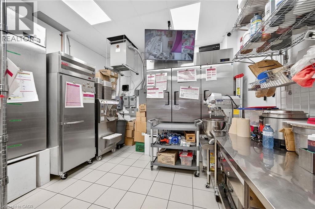 380 Dundas Street E Unit# D9, Oakville, ON