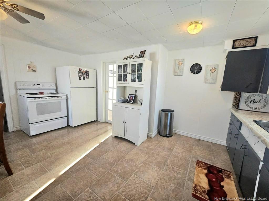 851 Helen, Bathurst, NB