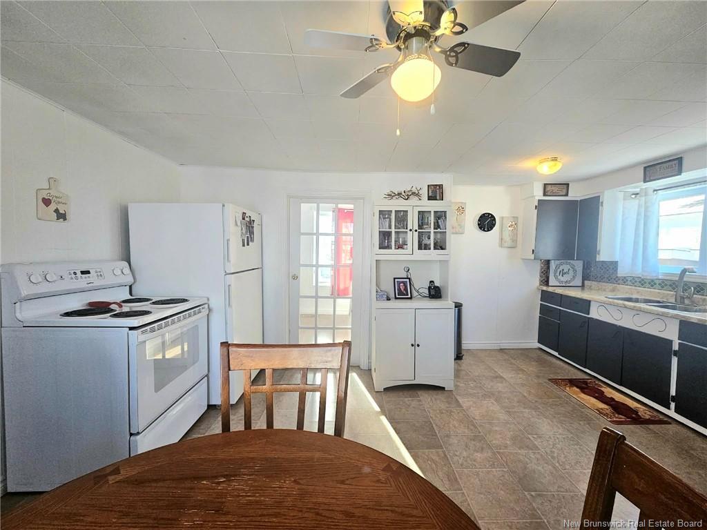 851 Helen, Bathurst, NB