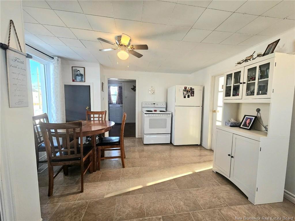 851 Helen, Bathurst, NB