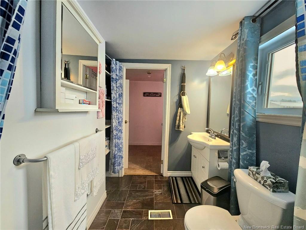 851 Helen, Bathurst, NB