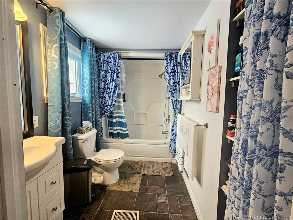 851 Helen, Bathurst, NB