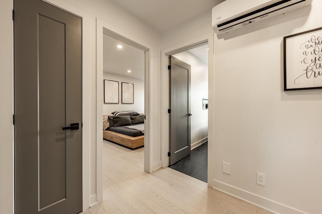 Corridor - 15 Rue Besset, Saint-Mathias-Sur-Richelieu, QC - Indoor Photo Showing Other Room