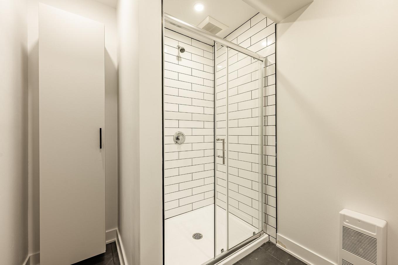 Salle de bains - 15 Rue Besset, Saint-Mathias-Sur-Richelieu, QC - Indoor Photo Showing Bathroom