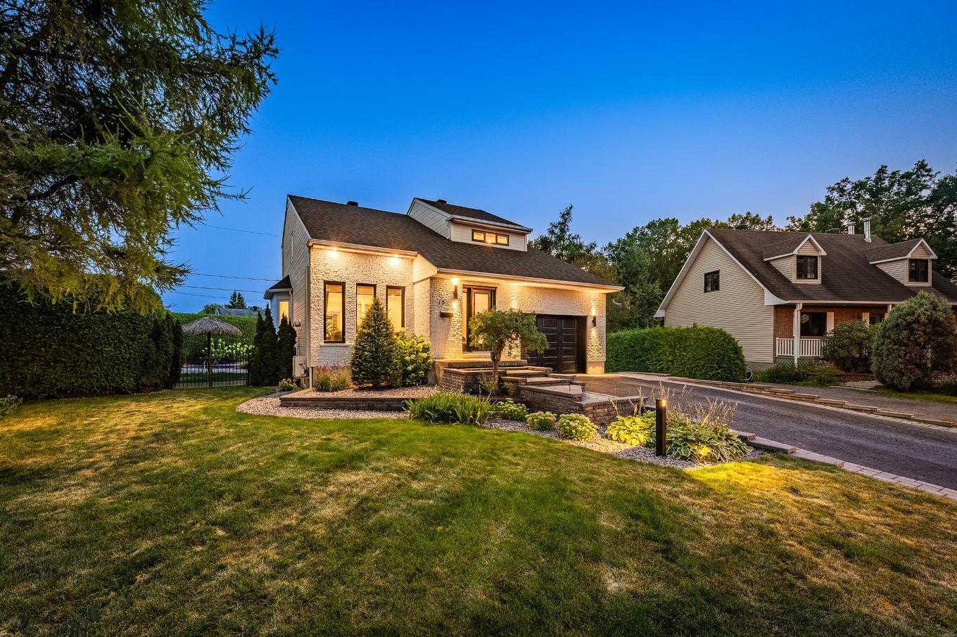 Façade - 15 Rue Besset, Saint-Mathias-Sur-Richelieu, QC - Outdoor