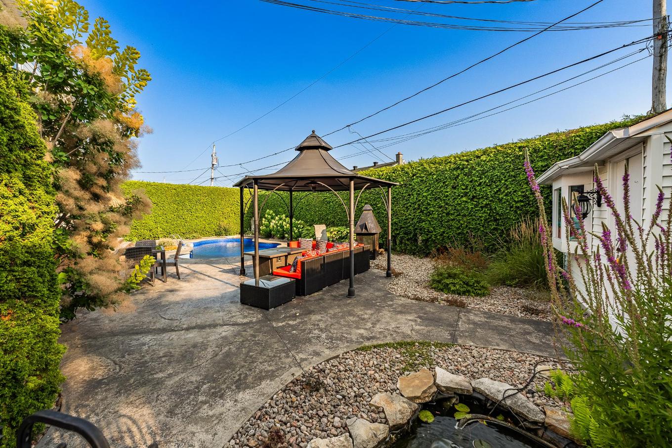 Cour - 15 Rue Besset, Saint-Mathias-Sur-Richelieu, QC - Outdoor