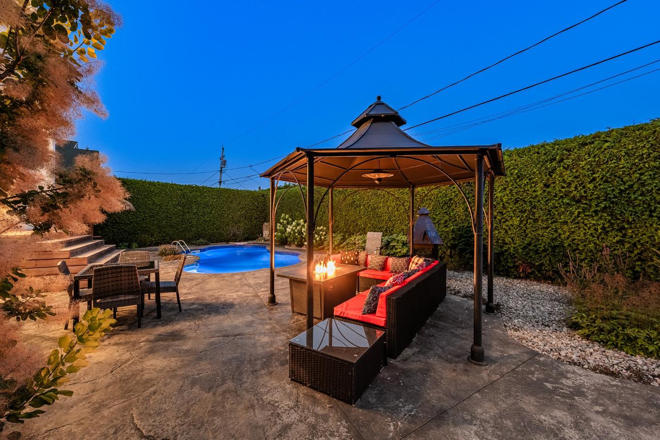 Cour - 15 Rue Besset, Saint-Mathias-Sur-Richelieu, QC - Outdoor