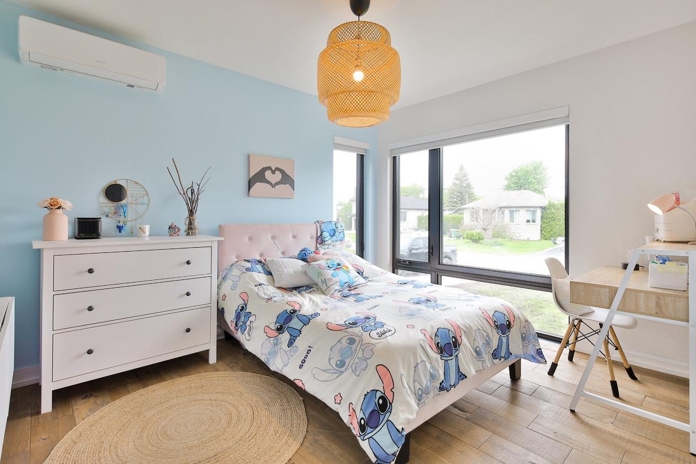 Bedroom - 32 Rue Des Plaines, Saint-Jean-Sur-Richelieu, QC - Indoor Photo Showing Bedroom