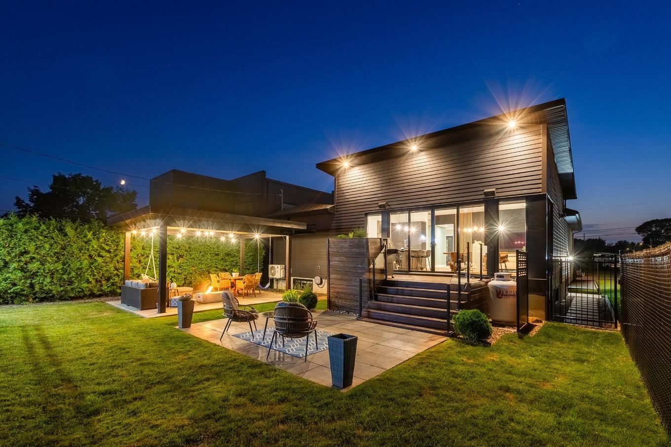 Backyard - 32 Rue Des Plaines, Saint-Jean-Sur-Richelieu, QC - Outdoor With Deck Patio Veranda