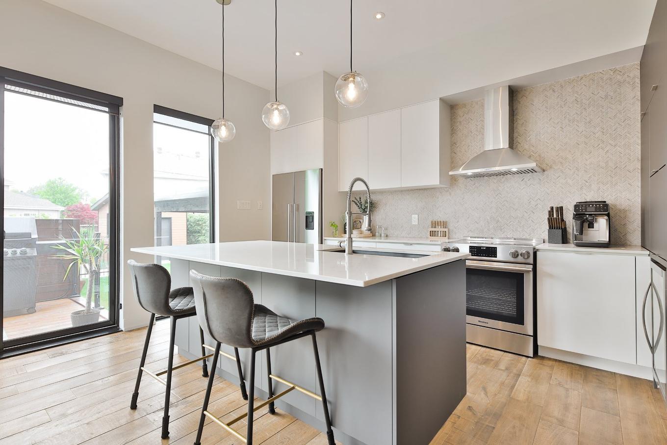 Kitchen - 32 Rue Des Plaines, Saint-Jean-Sur-Richelieu, QC - Indoor Photo Showing Kitchen With Upgraded Kitchen