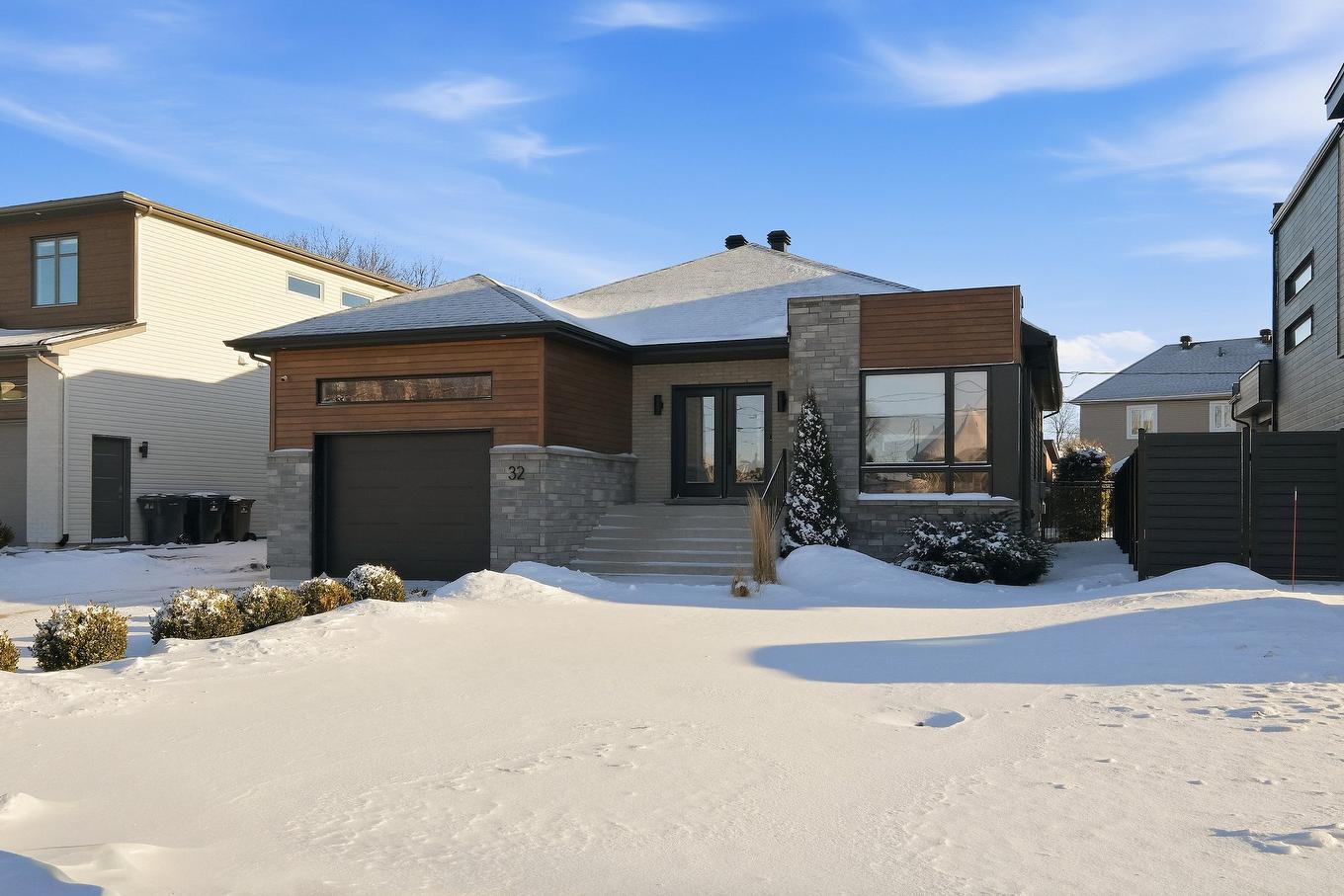 Frontage - 32 Rue Des Plaines, Saint-Jean-Sur-Richelieu, QC - Outdoor