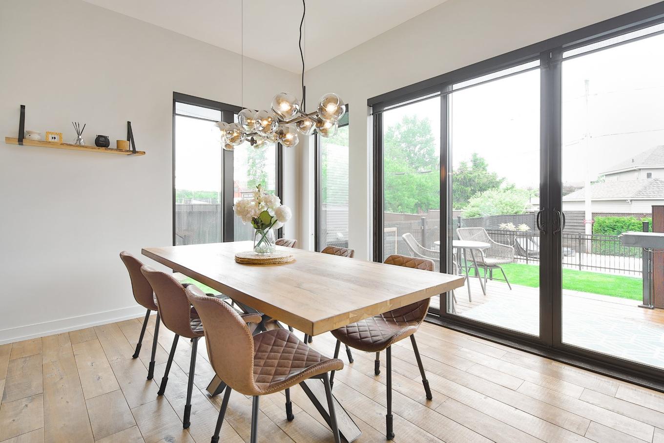 Dining room - 32 Rue Des Plaines, Saint-Jean-Sur-Richelieu, QC - Indoor Photo Showing Dining Room