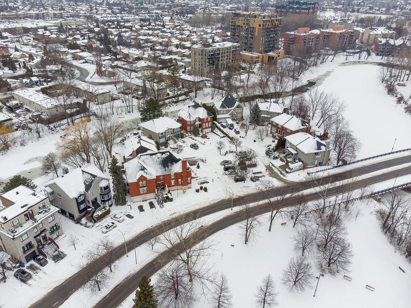 Aerial photo - 4727 Crois. Des Îles, Laval (Chomedey), QC - Outdoor With View