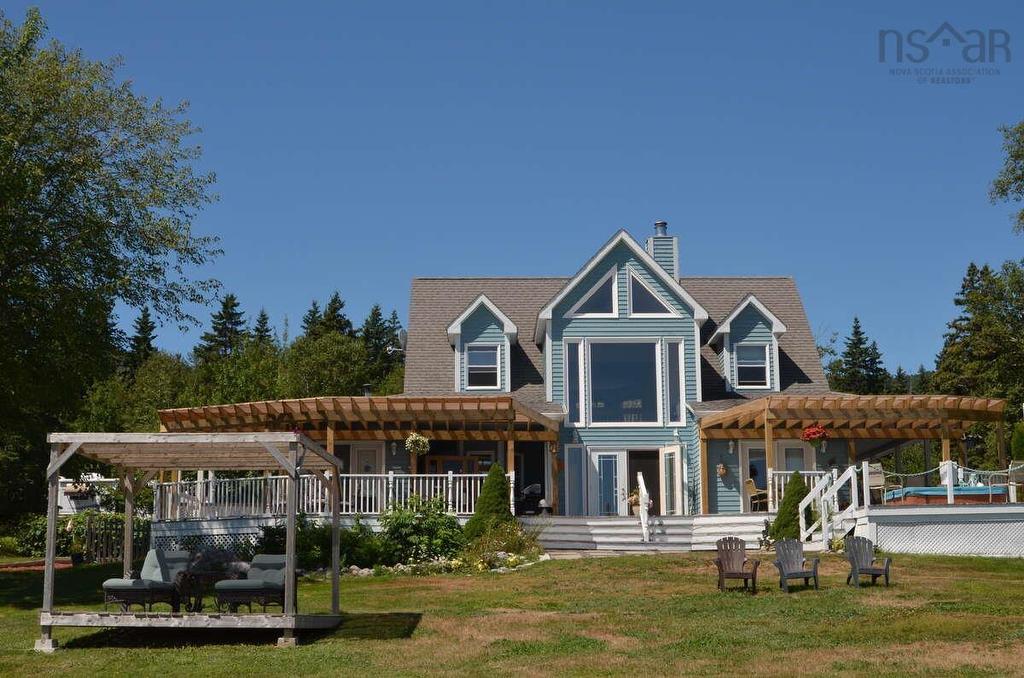 45227 Cabot Trail, North Shore, NS