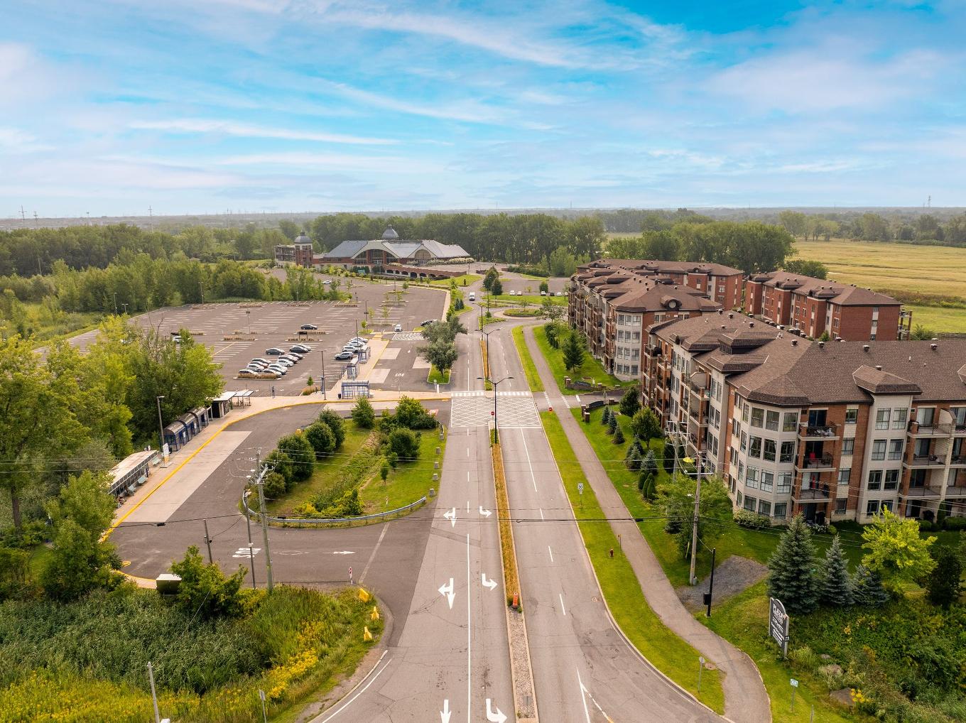 Photo aérienne - 212-110 Av. Du Golf, La Prairie, QC - Outdoor With View