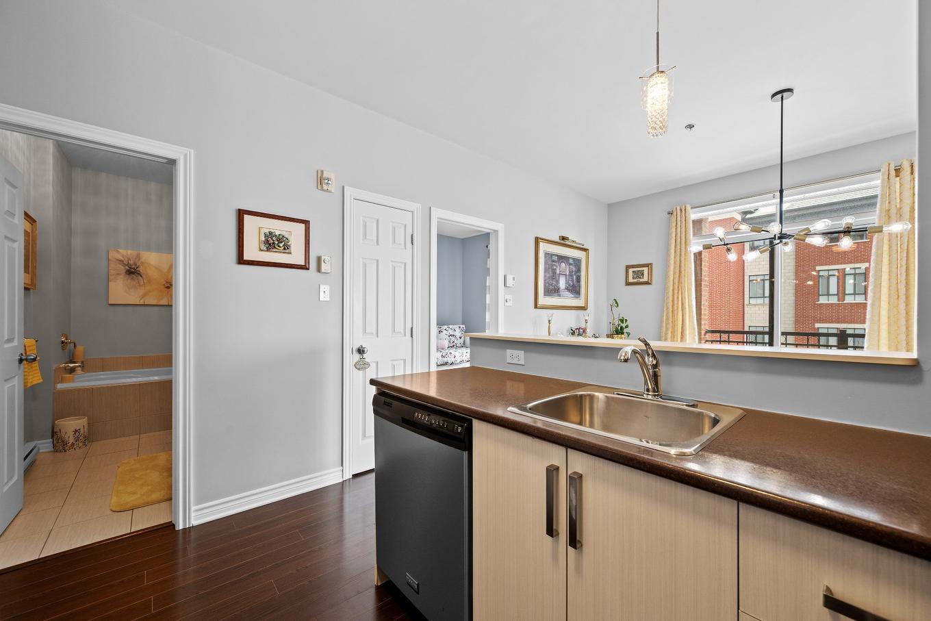 Cuisine - 212-110 Av. Du Golf, La Prairie, QC - Indoor Photo Showing Kitchen