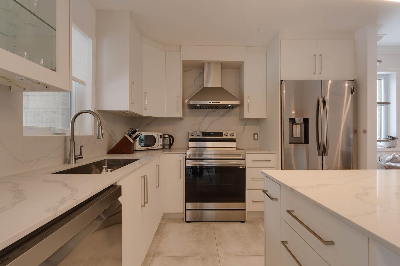 Kitchen - 208-18495 Rue J.-A.-Bombardier, Mirabel, QC - Indoor Photo Showing Kitchen