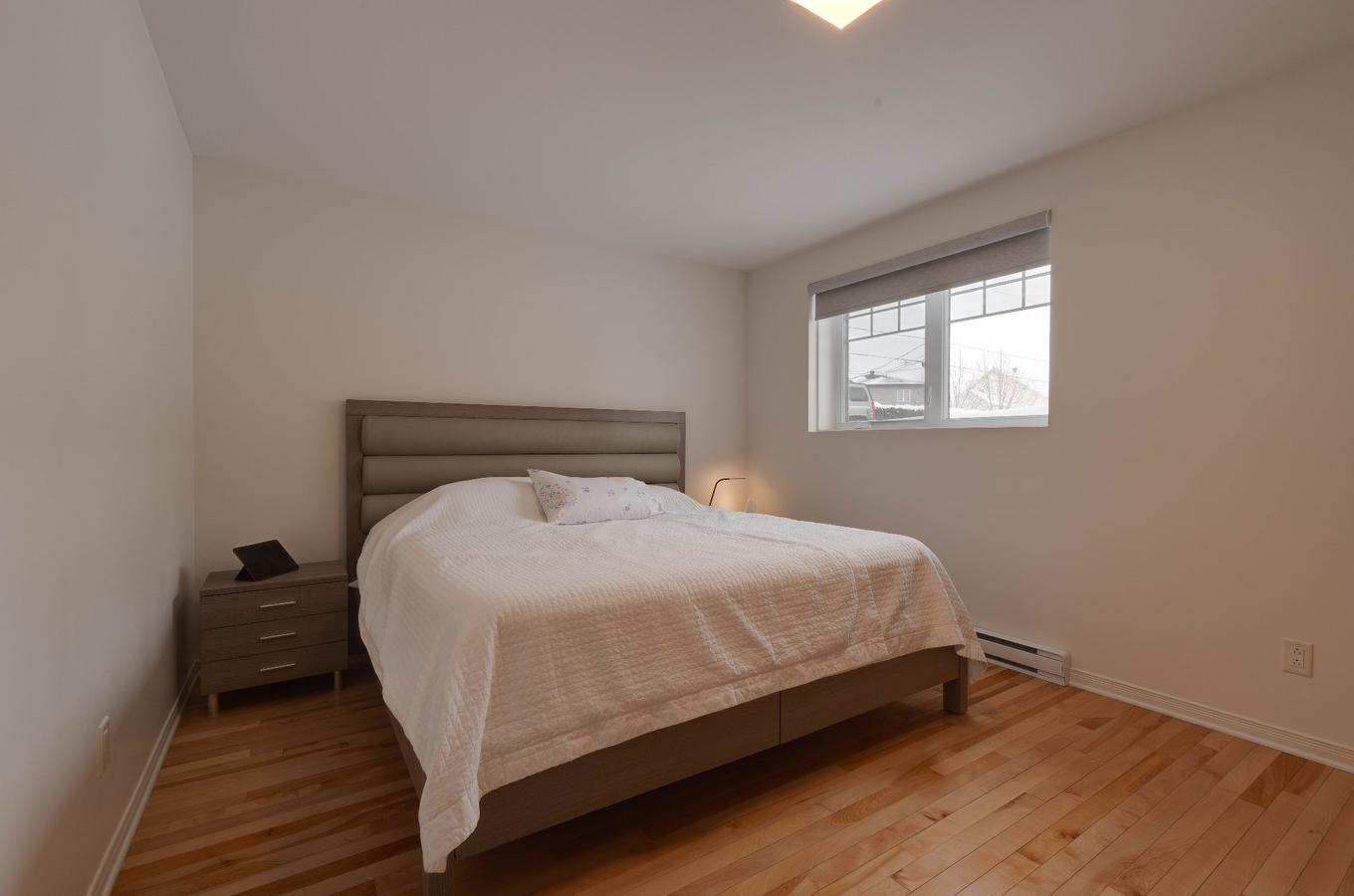 Primary bedroom - 208-18495 Rue J.-A.-Bombardier, Mirabel, QC - Indoor Photo Showing Bedroom