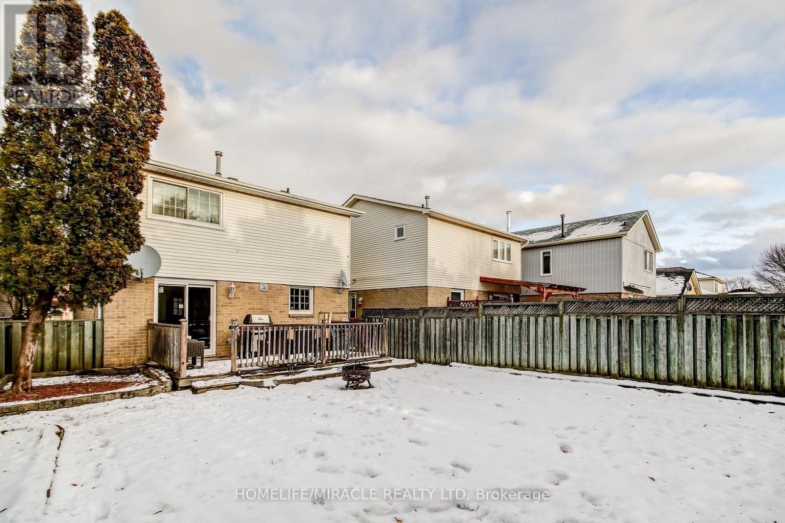 3124 Patrick Crescent, Mississauga, ON - Outdoor With Exterior