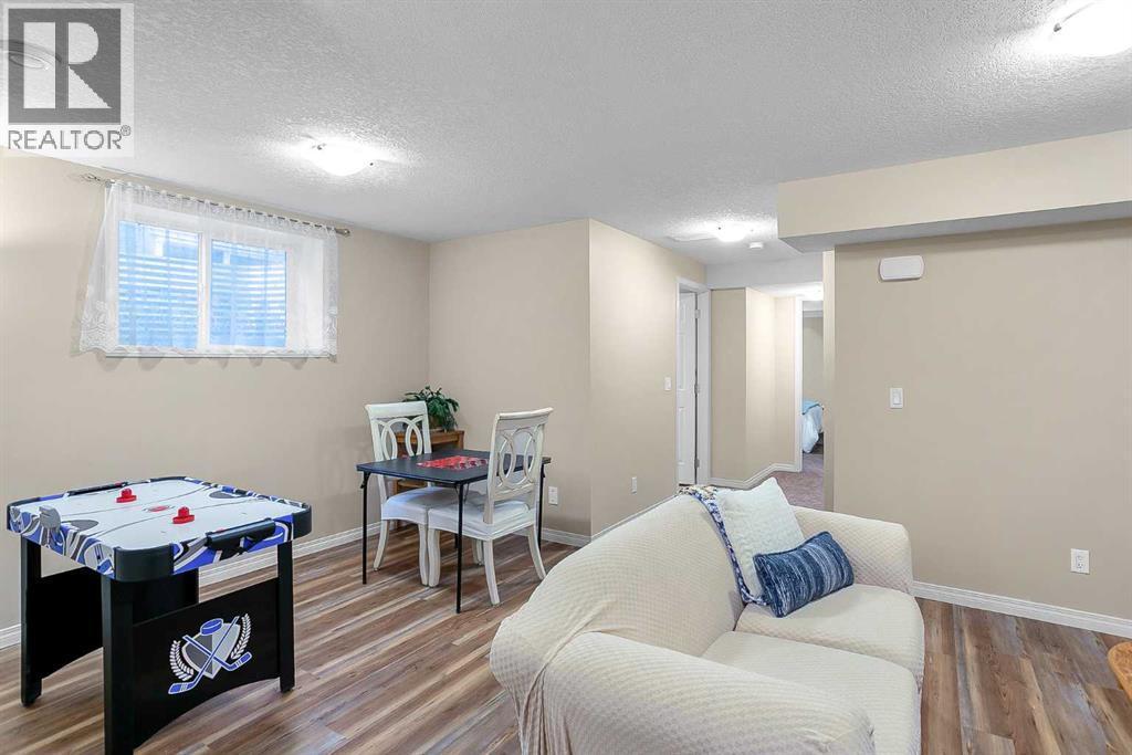 37 Silverado Saddle Avenue Sw, Calgary, AB - Indoor