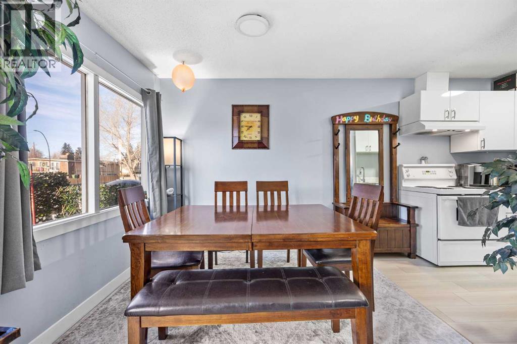 unit 4 dining room - 11254 6 Street Sw, Calgary, AB - Indoor